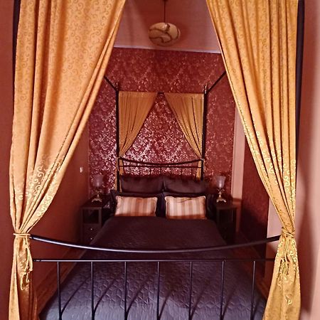 Ferienwohnung Antik Гота Екстериор снимка