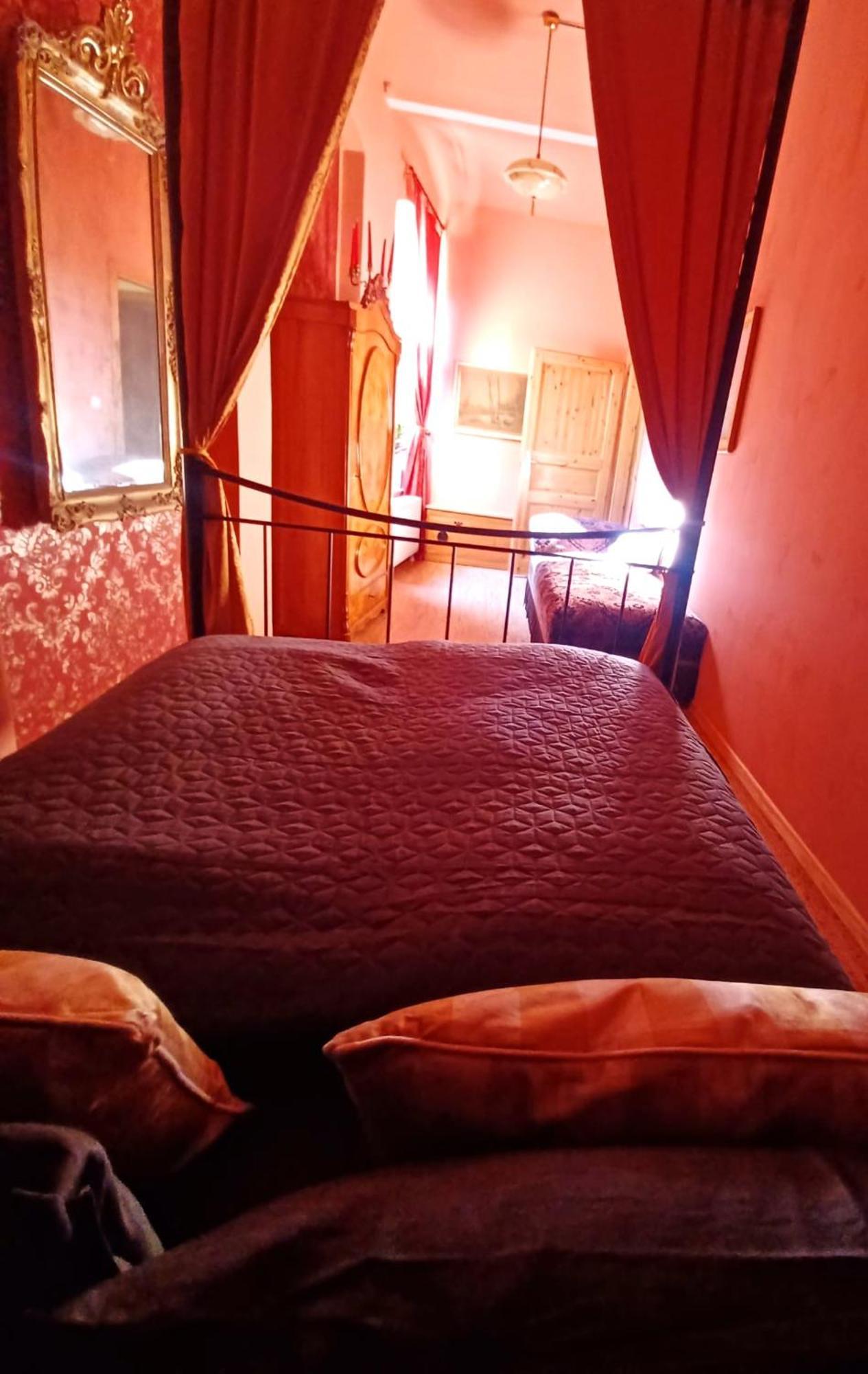 Ferienwohnung Antik Гота Екстериор снимка