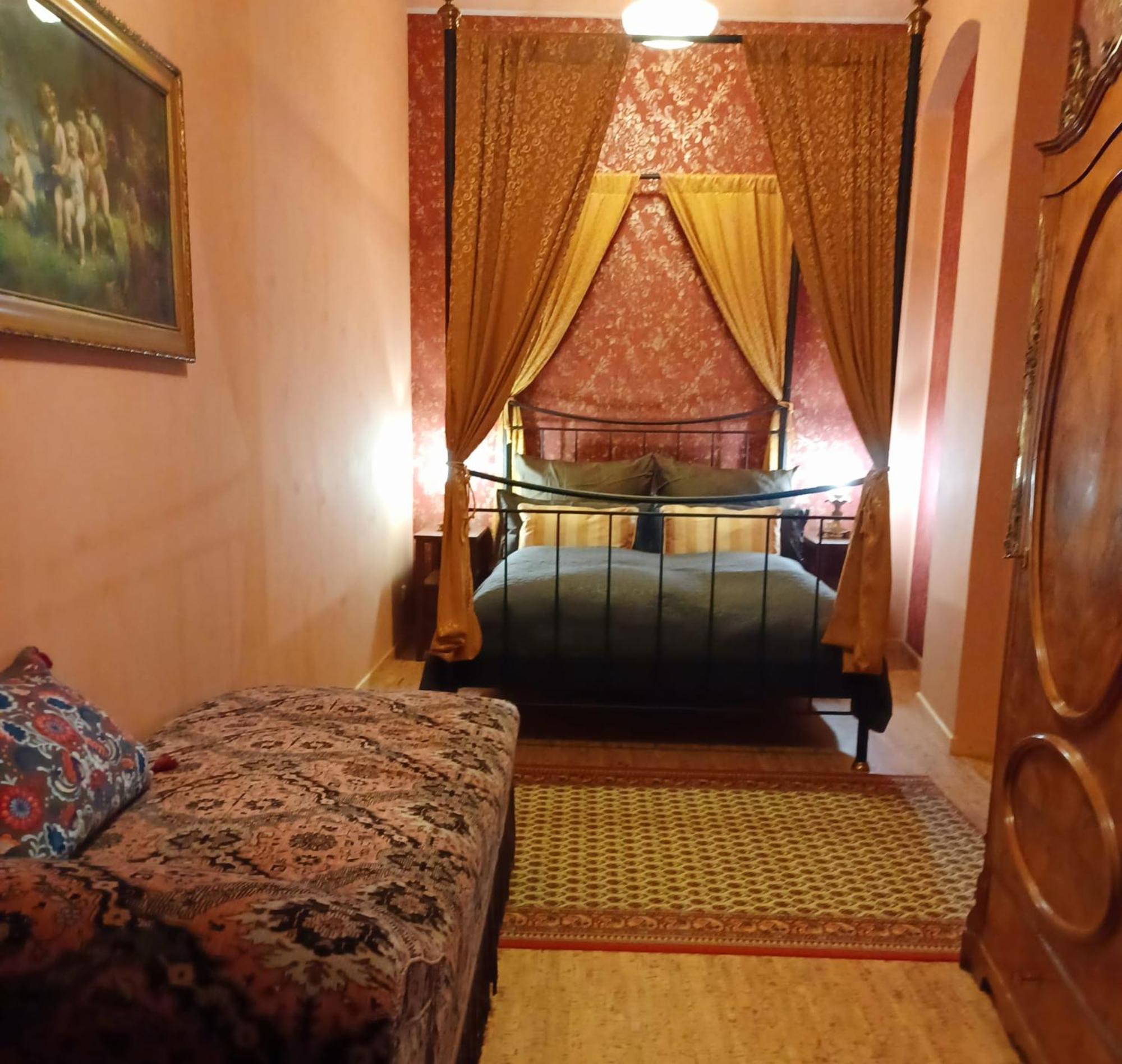 Ferienwohnung Antik Гота Екстериор снимка