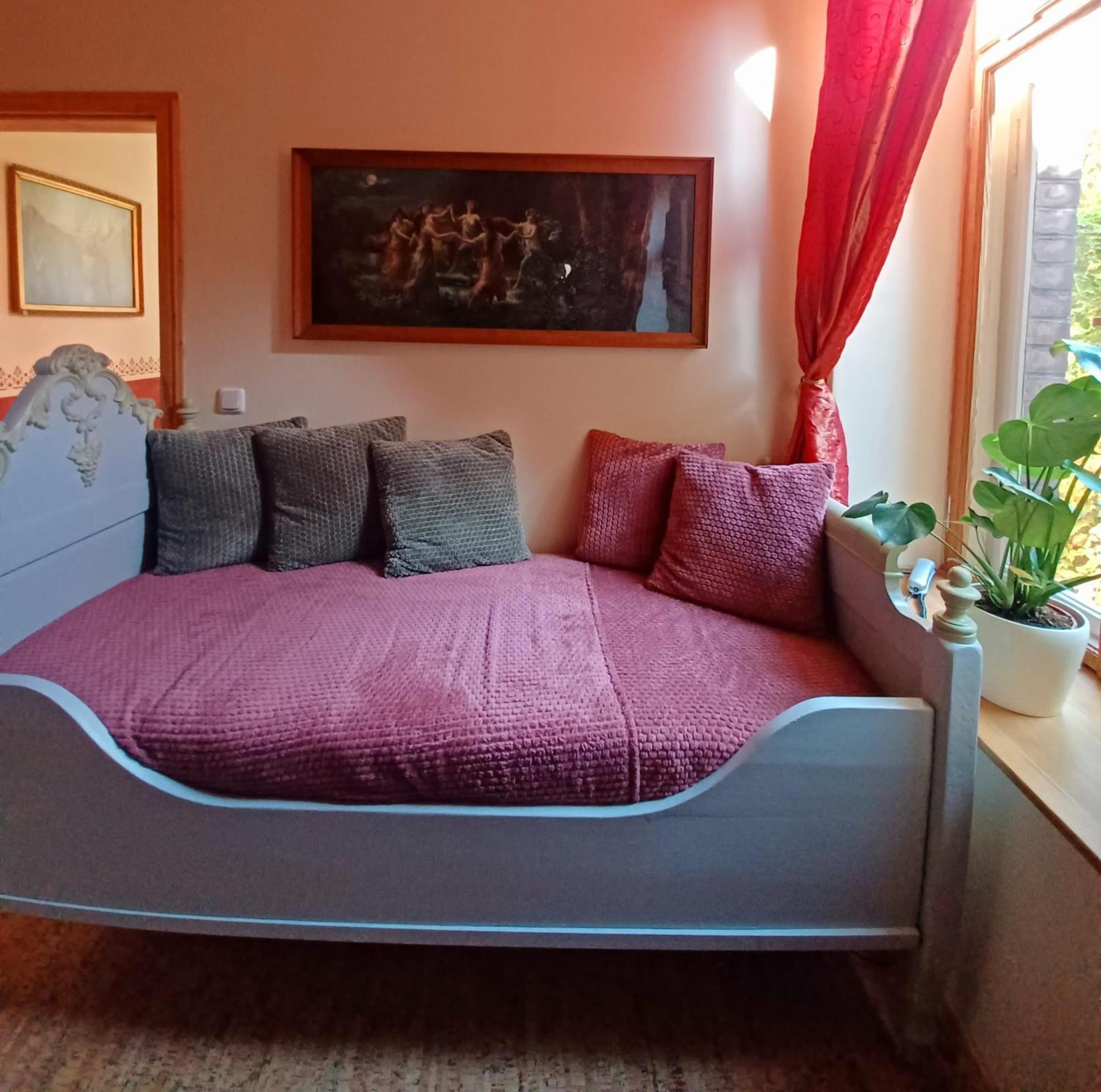 Ferienwohnung Antik Гота Екстериор снимка