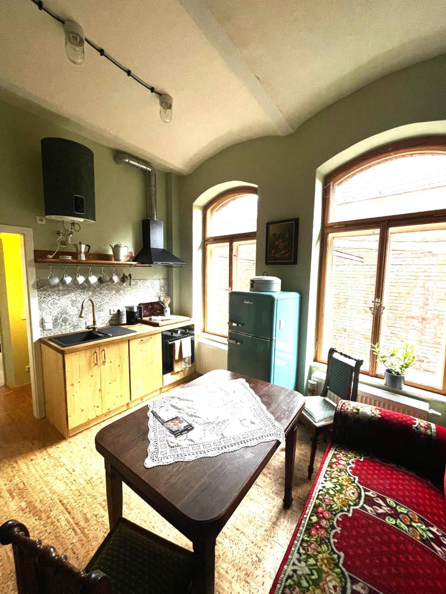 Ferienwohnung Antik Гота Екстериор снимка